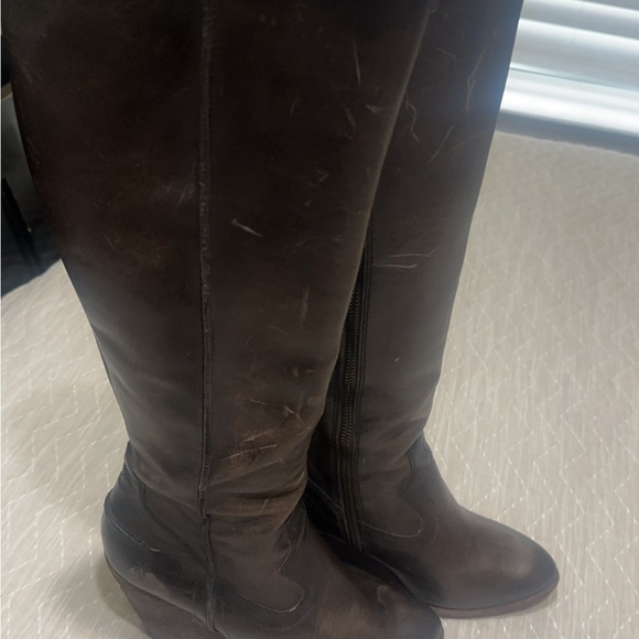 Frye Brown knee high wedge boots sz 8 - Picture 5 of 7